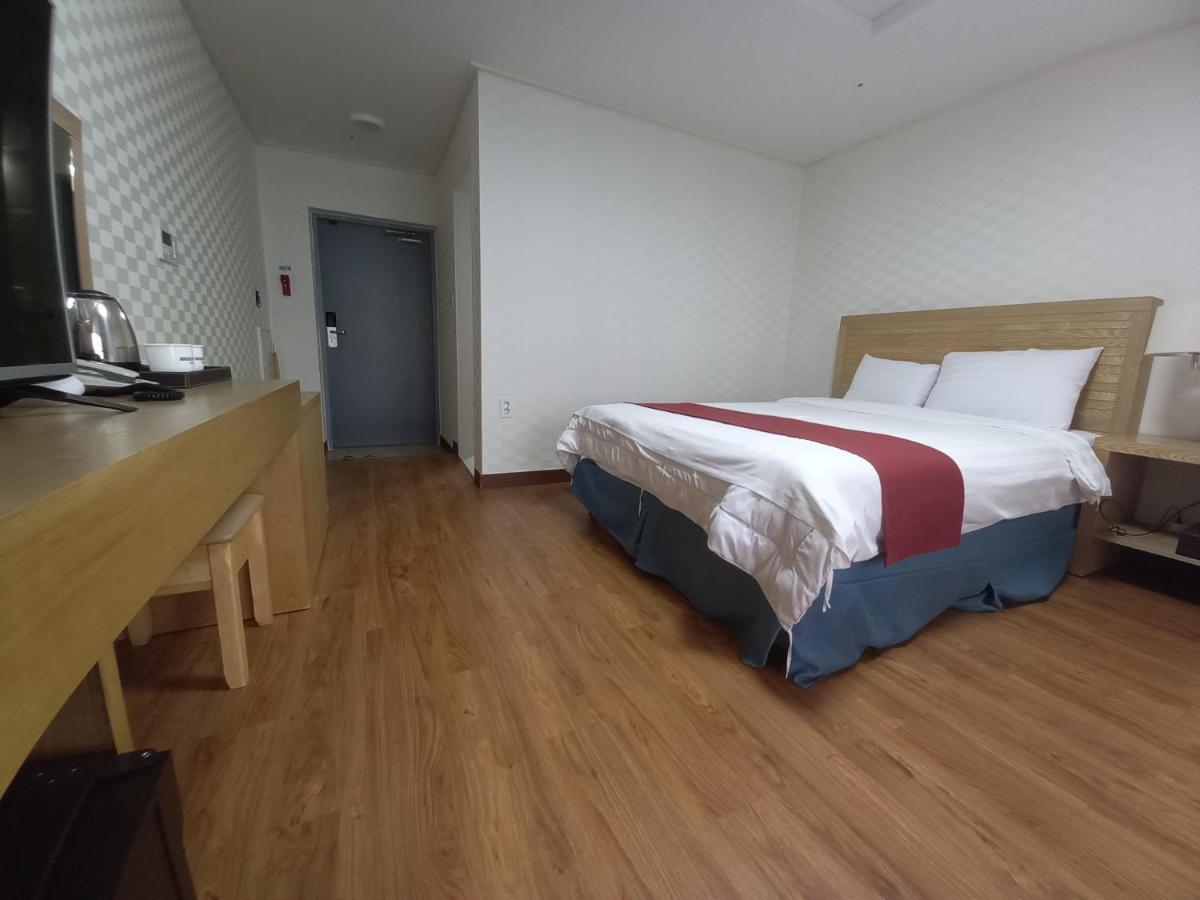 Breeze Bay Hotel Согвипхо Экстерьер фото